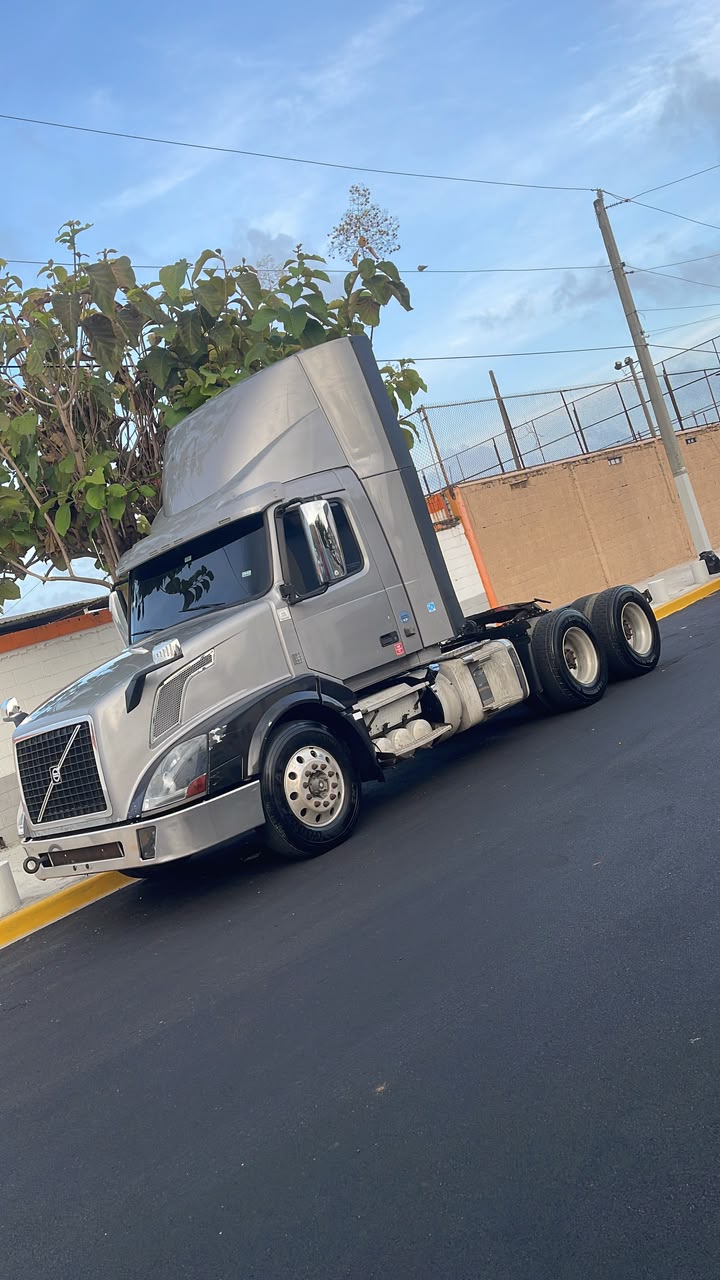 Volvo VNL