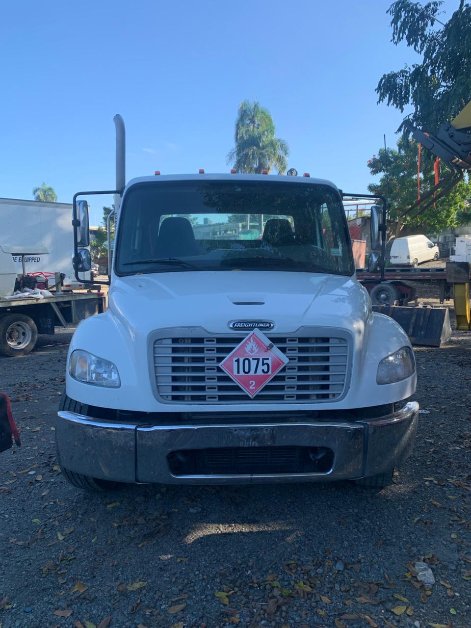 Freightliner Business Class M2
