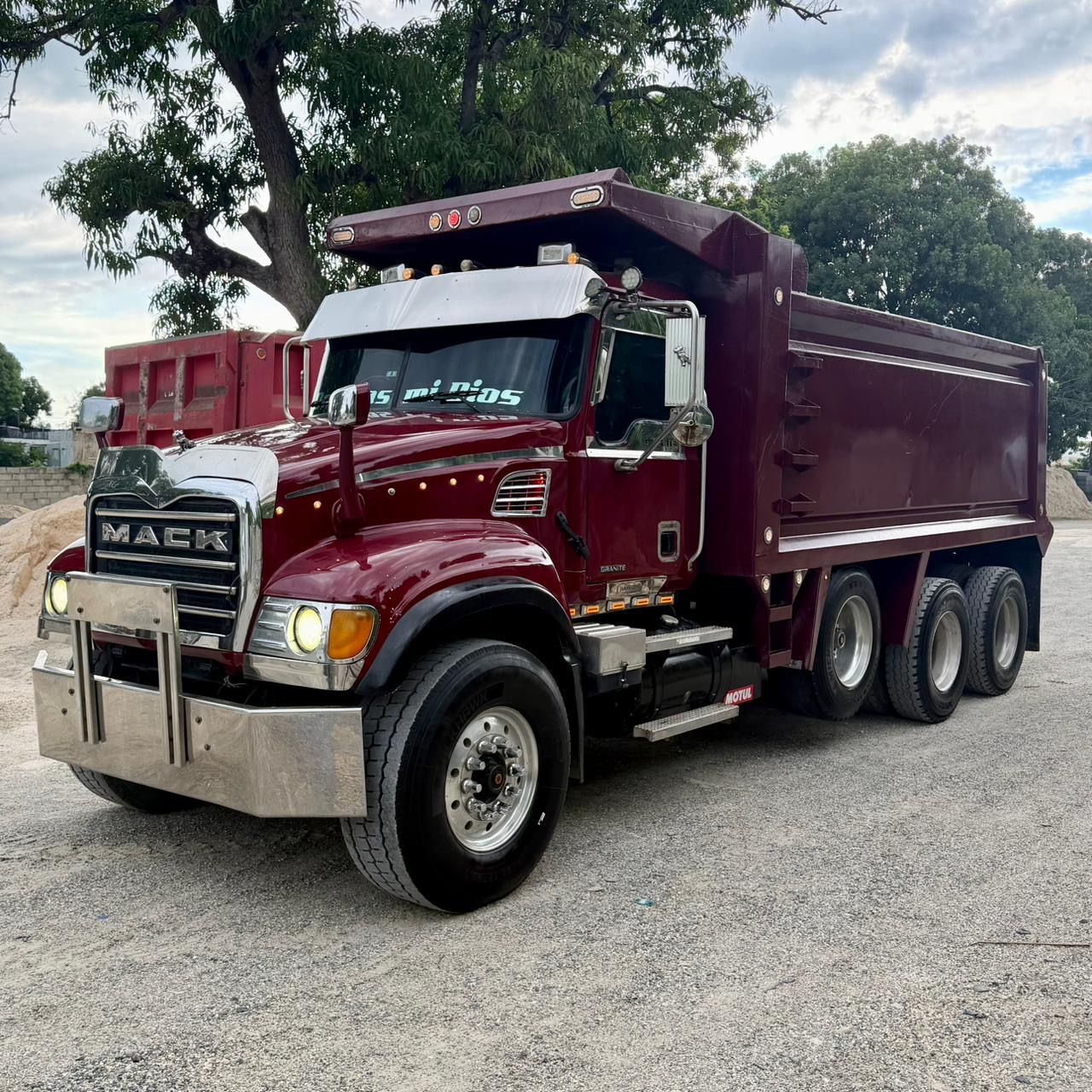 Mack granite