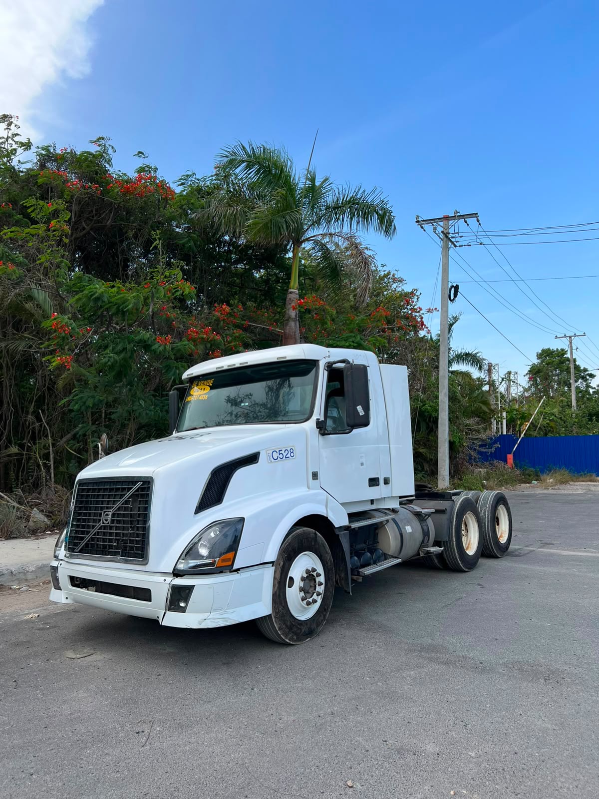 Volvo VNL
