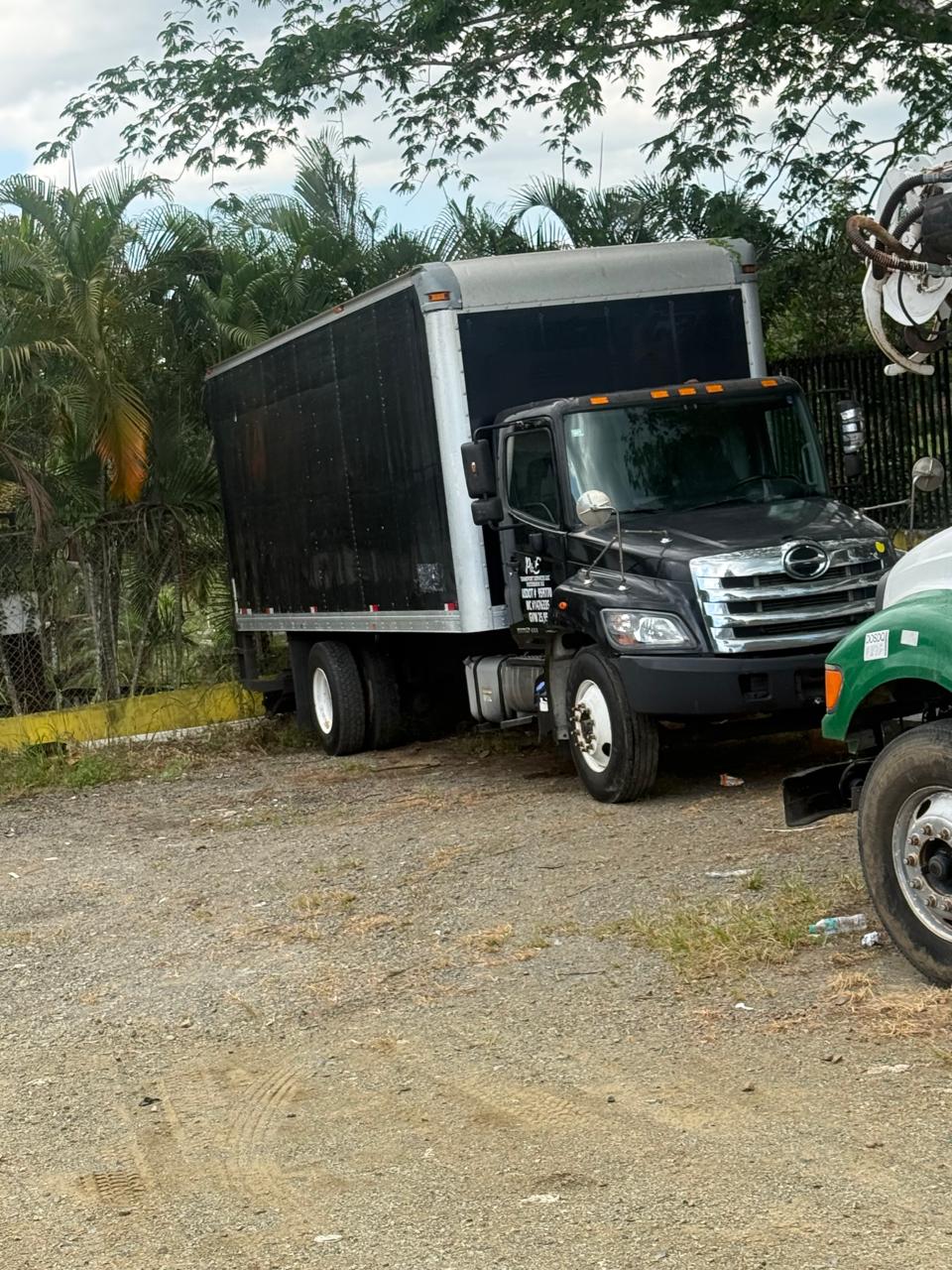 Hino 268
