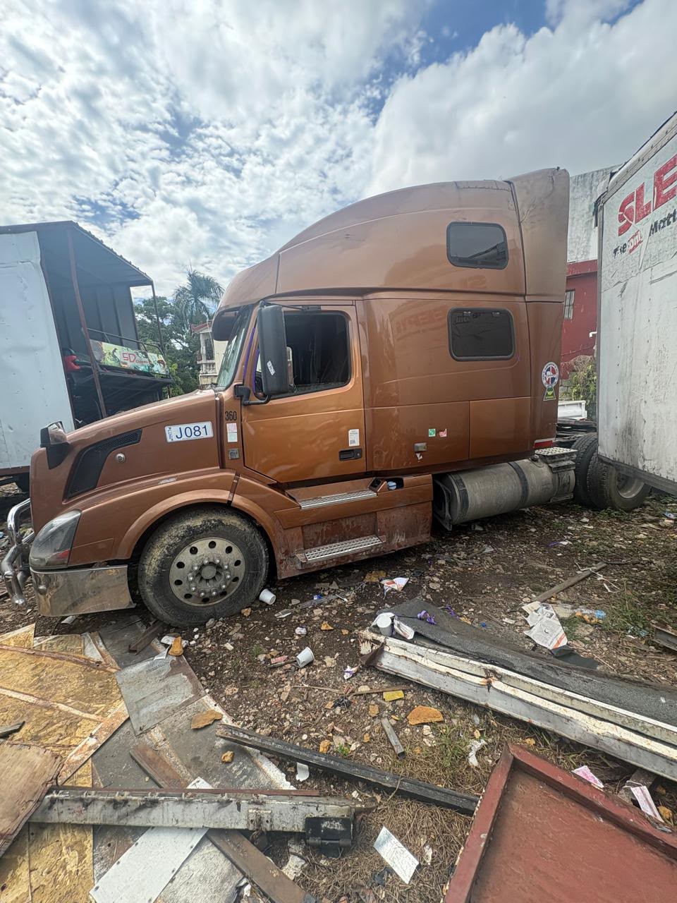 Volvo VNL